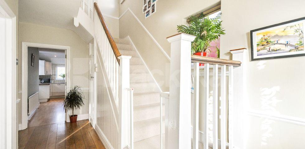 			LET, 4 Bedroom, 1 bath, 1 reception House			 Ashfield Road , EAST ACTON